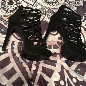 Marcorepublic, size 5, 6in heels, black